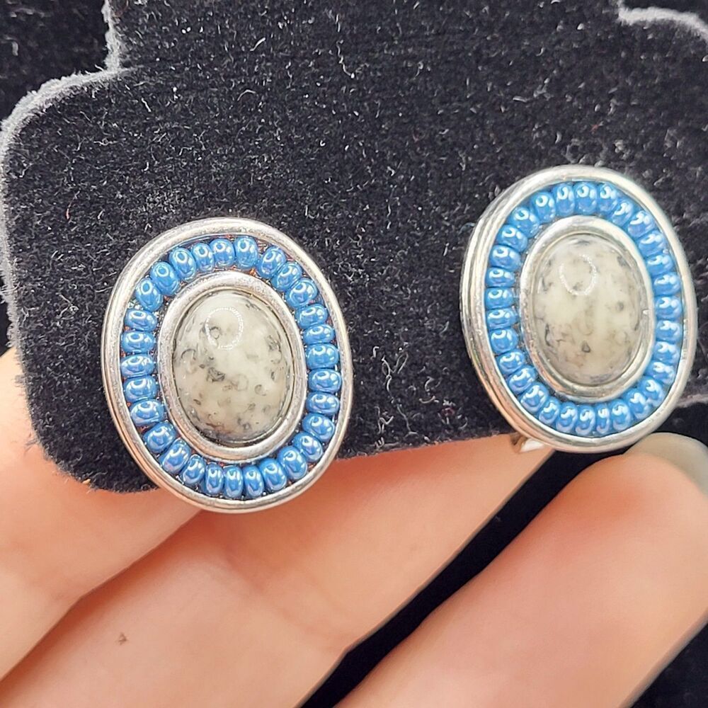 Liz Claiborne Cabochon Clip On Earrings 0.75in